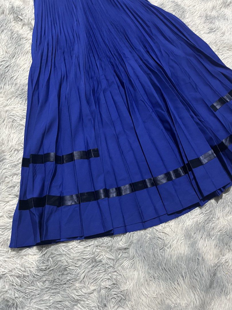 Ne Net Pleated Skirt (Category: Skirts) located in Sasmuan (Sexmoan). Submitted by winterclothes.ph (Listing ID 1466269504, Image 3). Description: Ne Net Pleated Skirt 2 on tag Waist 27 Length 31 Excellent Condition .