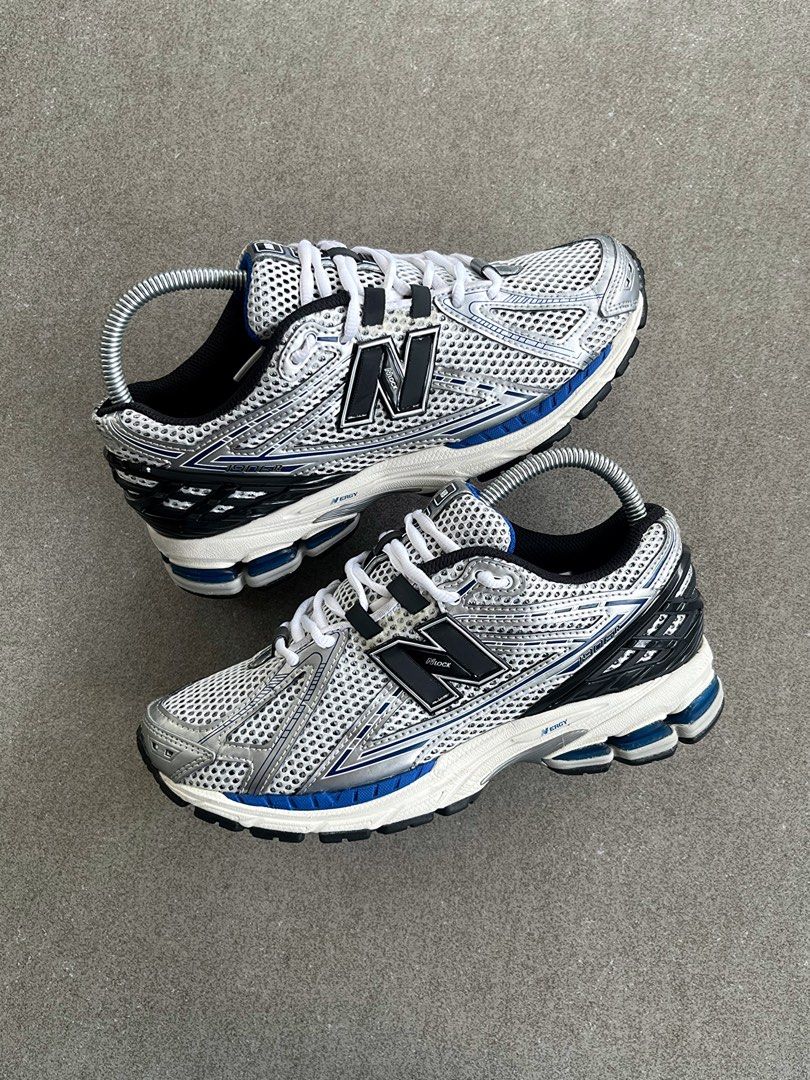 NEW BALANCE 1906R METALLIC BLUE (Category: Shoe inserts) located in Butuan. Submitted by jacobfrost (Listing ID 1466335415, Image 2). Description: Size 7 us womens 38 eur 23.5 cm Excellent condition minor sign of usage .