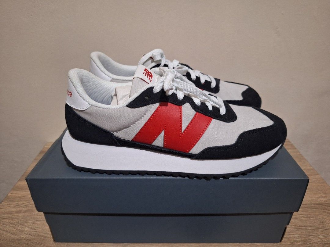 New Balance 273 Classic (Category: Sneakers) located in Tuguegarao City. Submitted by ryo38122 (Listing ID 1466328928, Image 1). Description: Brand New | 100% Original Complete with original box & paper bag New Balance 237 Classic Color: Black Size: Men's 9 US | Women's 10.5 US | 8.5 UK | 42.5 EU | 27 CM SRP: ₱5,995 Selling for only ₱2,800 Location/Meet-up: Tuguegarao City Nationwide shipping via J&T or LBC.