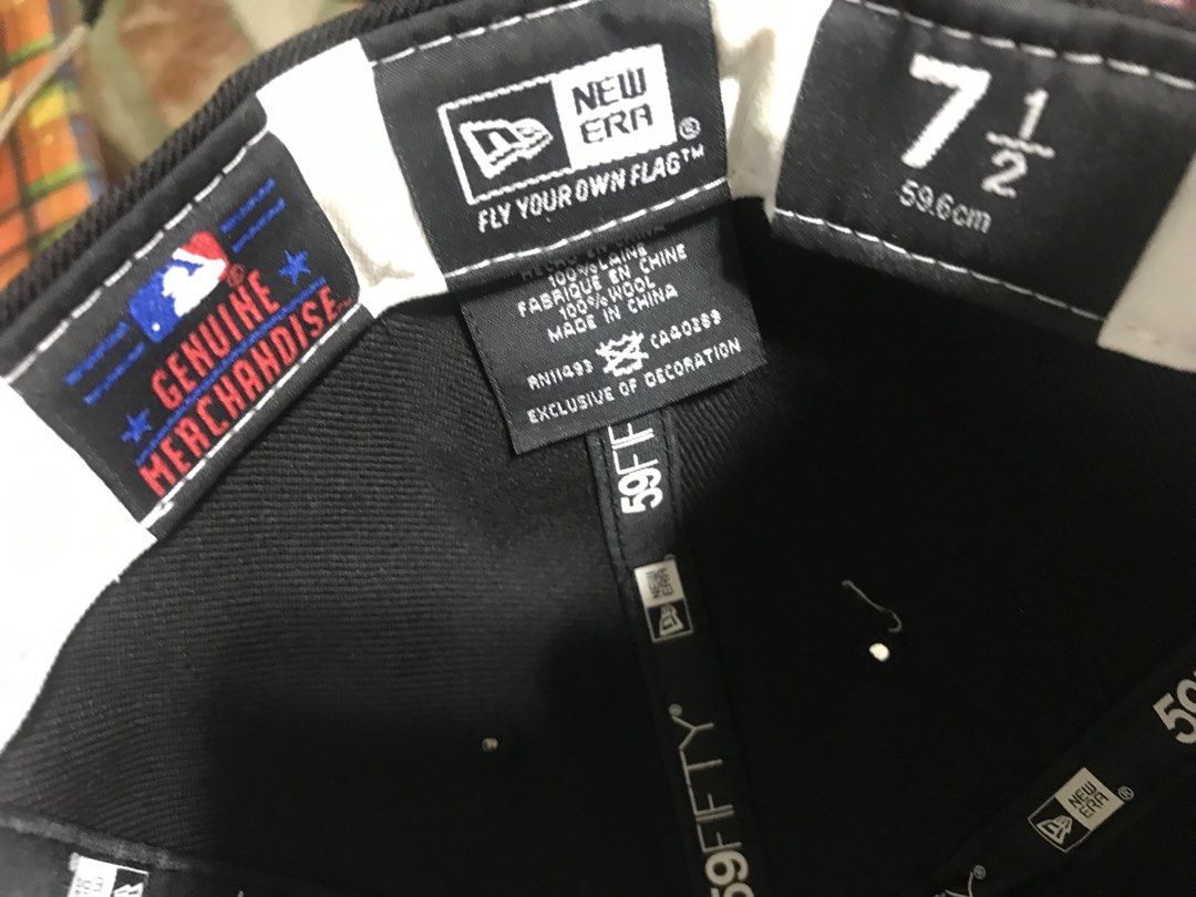 New era - vintage one size cap (Category: Caps & Hats) located in Manila. Submitted by avecillaa57811 (Listing ID 1466157353, Image 3). Description: ❗️7 1/2 ❗️💯 wool.