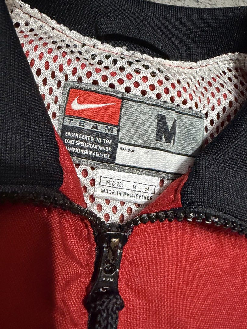 Nike - Vintage Red Team Jacket (Category: Coats, Jackets and Outerwear) located in Cavite. Submitted by commoncourtesy (Listing ID 1466190364, Image 2). Description: Size Medium.