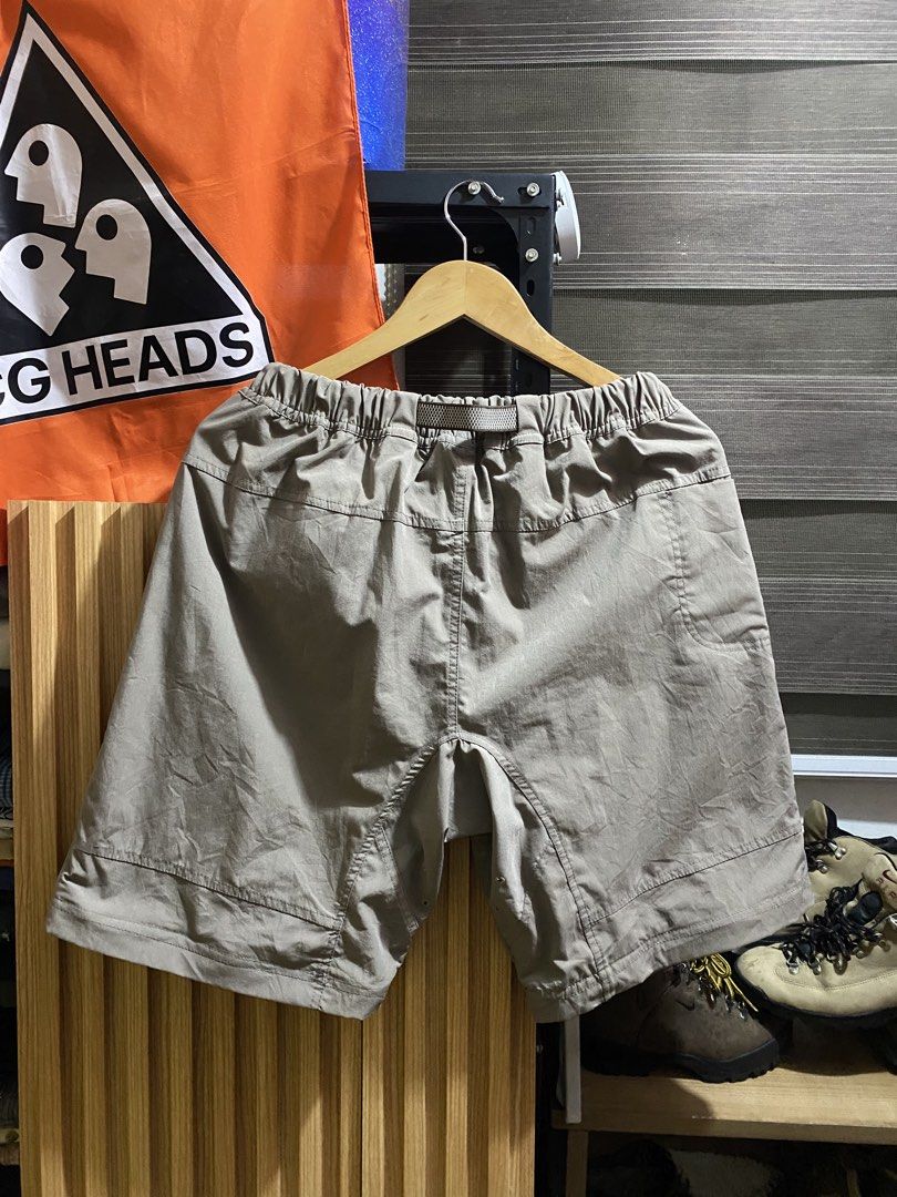 Nike ACG ‘trail summit’ multi pocket short (Category: Shorts) located in Calamba. Submitted by sonworld_ (Listing ID 1466166133, Image 2). Description: Modern multi pocket trail short width: 30 - 38 adjustable length: 20 Excellent condition | as new (from convertible pants) 🏷️ 2,000.