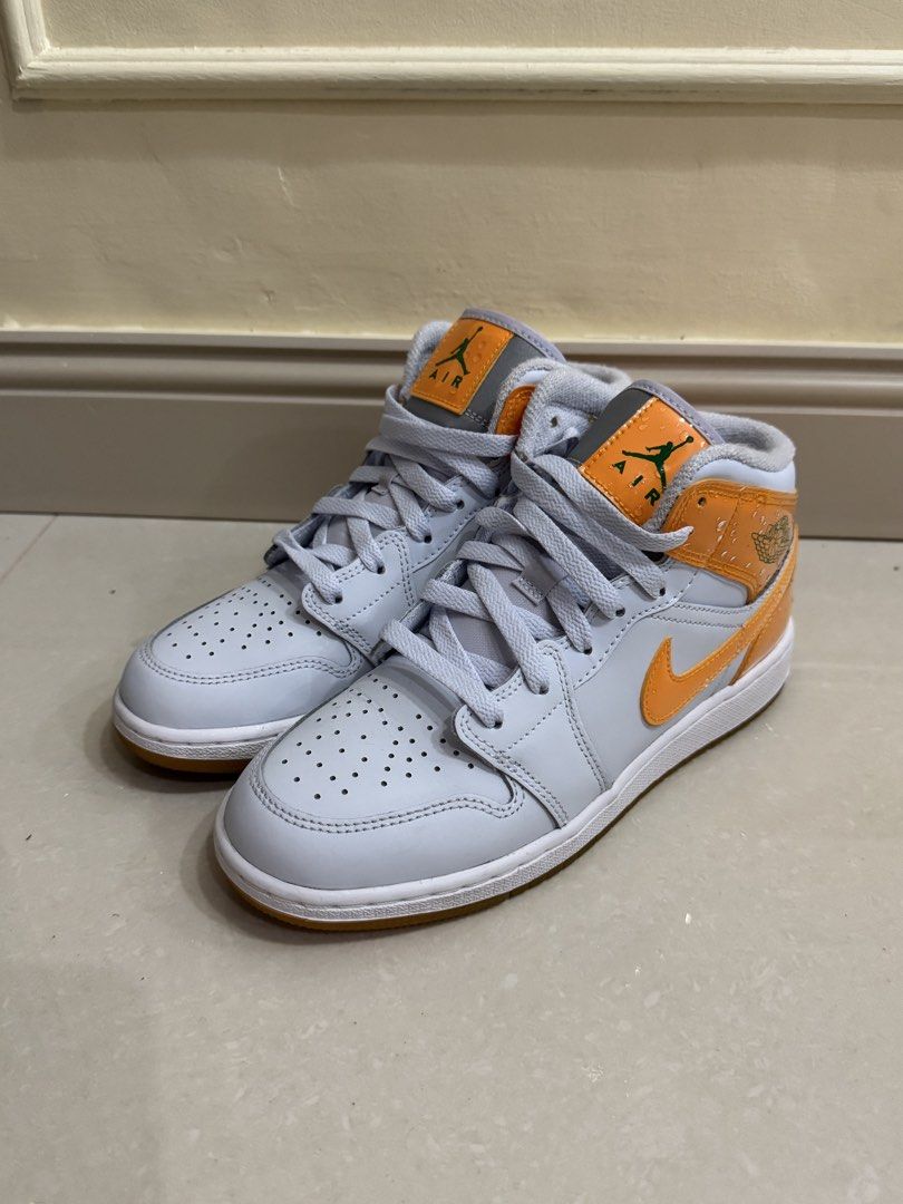 Nike Air Jordan 1 Mid (authentic) (Category: Sneakers) located in Antipolo. Submitted by random_it3ms (Listing ID 1466188464, Image 1). Description: Used less than 5 times Like New No Box 2300 only Size: US: 4.5Y UK: 36.5 CM: 23.5cm.