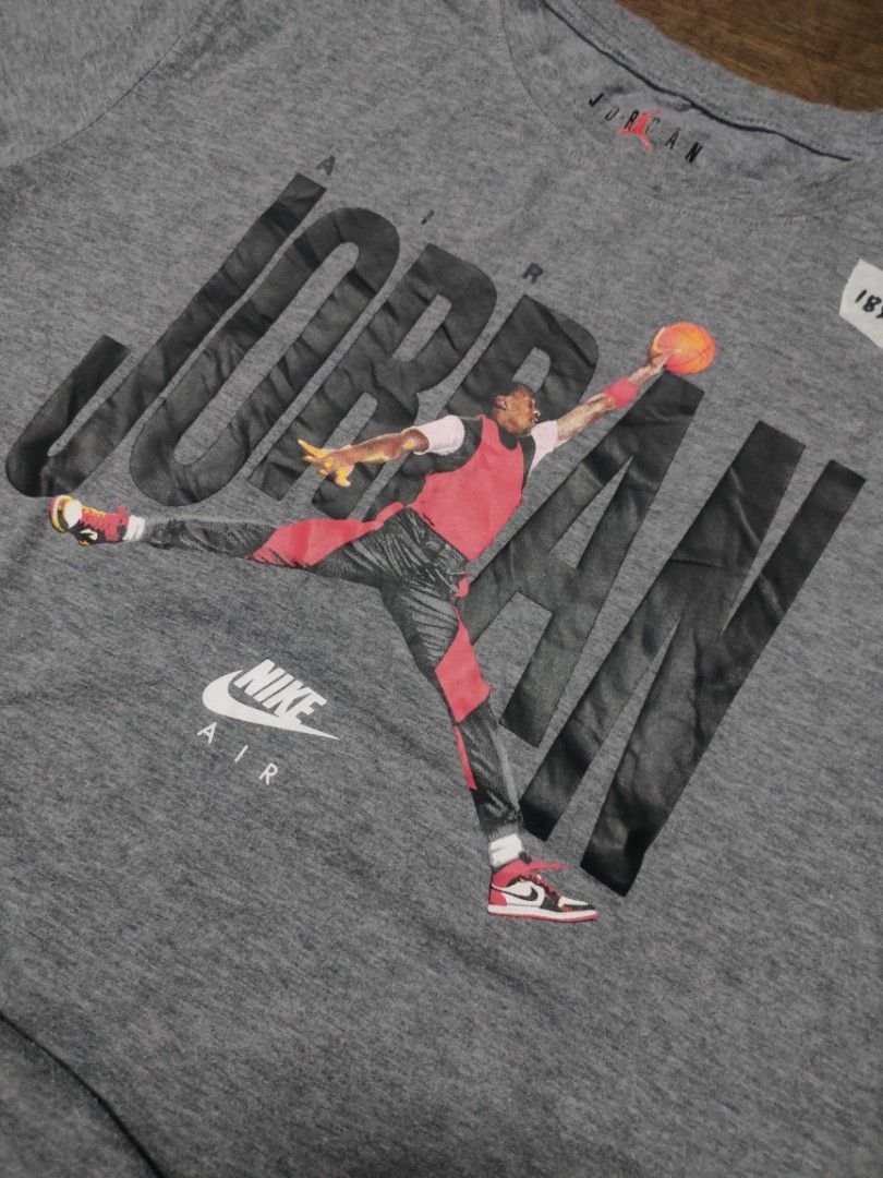 Nike Air Jordan Shirt (Category: Tshirts & Polo Shirts ) located in Manila. Submitted by montillano25396 (Listing ID 1466274688, Image 2). Description: Size: Small Good Condition issue: minimal lints.