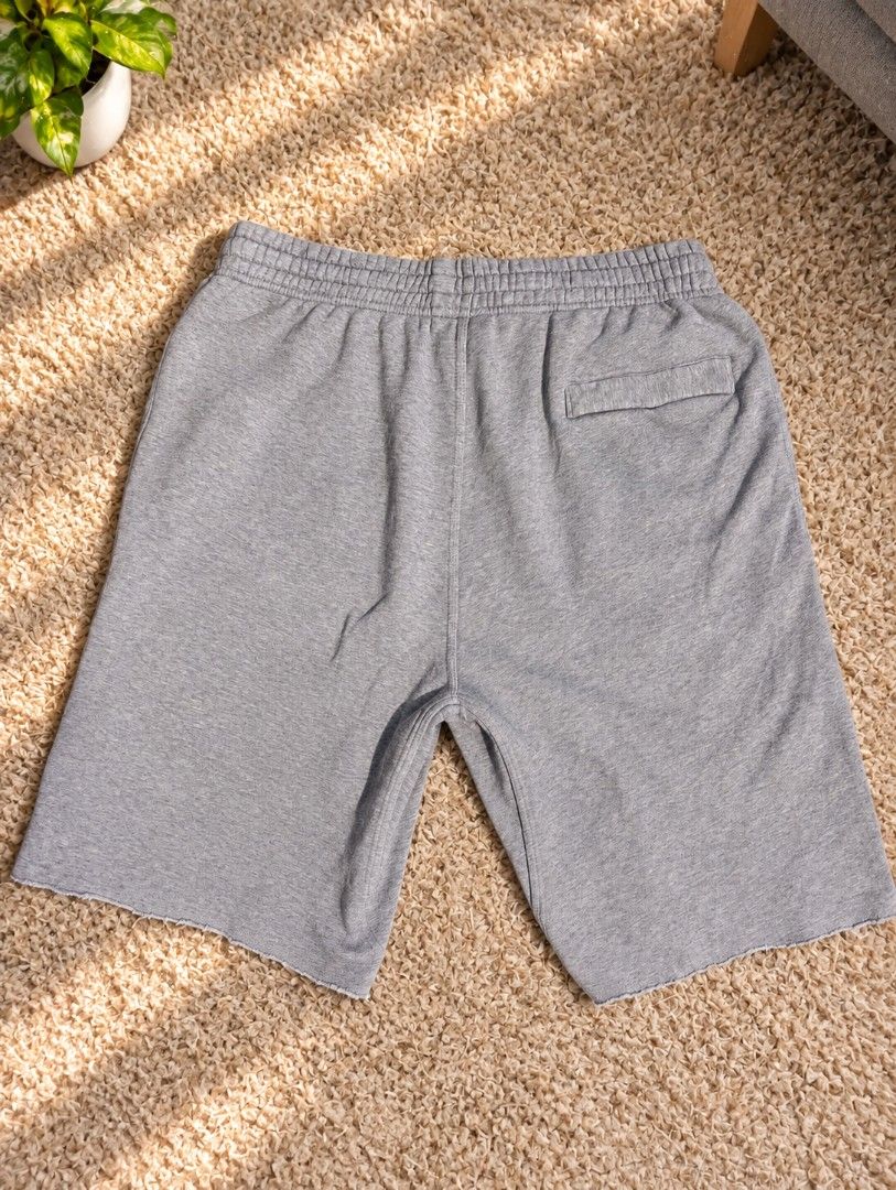 Nike alumni (Category: Shorts) located in Kabankalan. Submitted by karlkulot_crystal (Listing ID 1466166895, Image 2). Description: Nike alumni good as new w-32 l-18.5 no issue 9.8/10 color rate excellent condition 380+ sf lang mga boss sobrang bagsak presyo na.