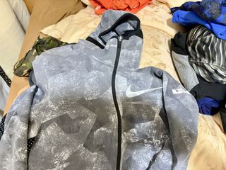 （分類：）位於 。 由 ey0531464 提交（商品編號 1466179736，圖片 1）。簡介： 。