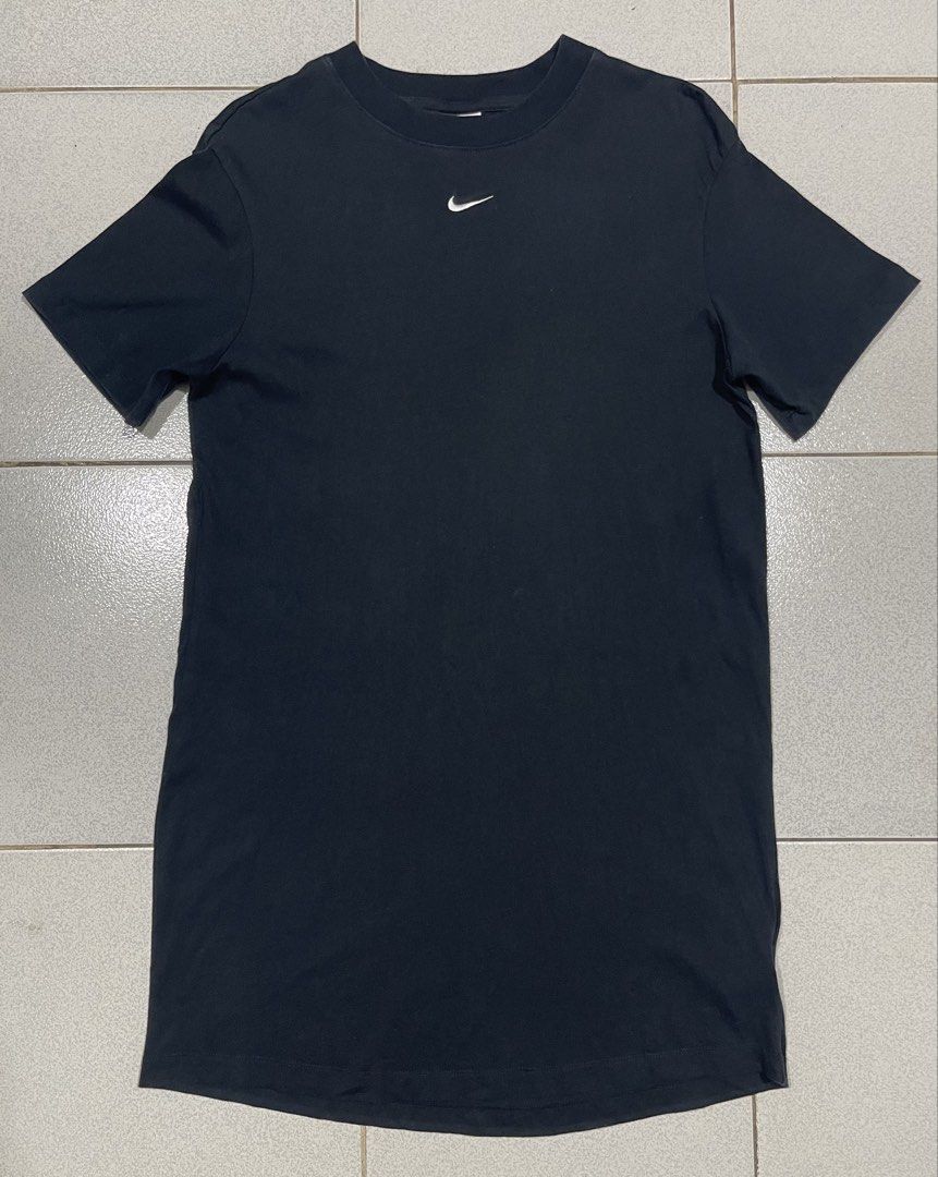 Nike Black Dress (Category: Dresses) located in Mandaue City. Submitted by MJ_80 (Listing ID 1466272580, Image 1). Description: Nike Black Sportswear Dress Tshirt Small Dimes: 18 X 33 See photos for measurements Color rate & Condition: 9.8/10 Price: 450.