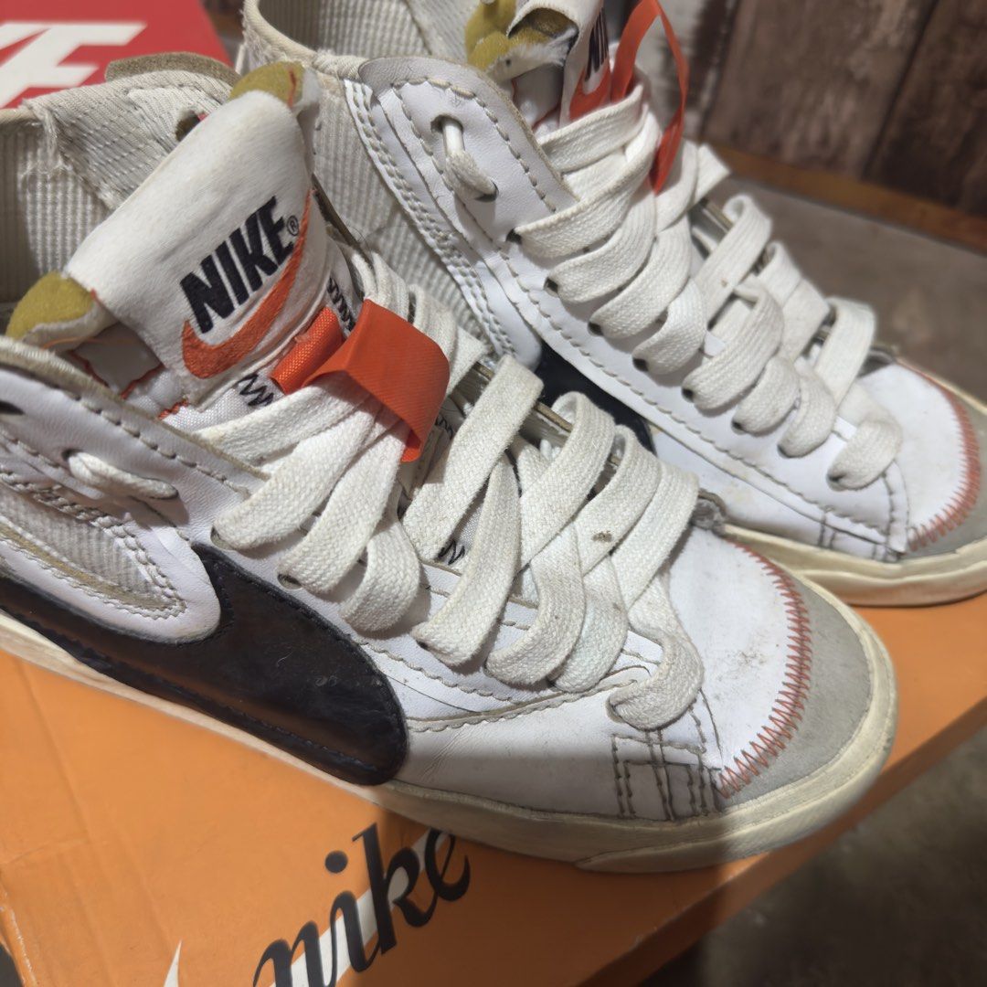 Nike Blazer Mid '77 Jumbo White Black (Category: Sneakers) located in Manila. Submitted by kristlerja65473 (Listing ID 1466207551, Image 2). Description: - Brand/Model: Nike Blazer Mid '77 Jumbo - Colorway: White, Black, and Sail - Size: Men's US 7.5 / Women's US 9 - Key Features: Oversized black swoosh, chunky laces, elastic heel, and orange tongue pull tab - Condition: Pre-owned with minor scuffs and dirt marks on midsoles and toe areas - Inclu