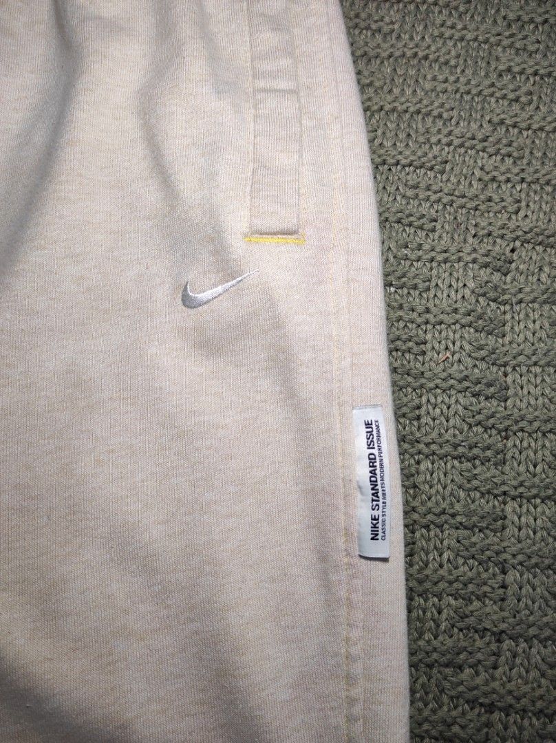 NIKE DRI-FIT EMBROID SWOOSH PANTS (Category: Joggers) located in Las Pinas. Submitted by jeusmanlangit (Listing ID 1466252846, Image 3). Description: NIKE DRI-FIT EMBROID SWOOSH PANTS SIZE: XL ON TAG DIMES: W: 34-38 L: 39 ISSUE: STAIN SA LIKOD NG ISANG HITA NEED LANG IBABAD 550 PESOS LANG DM📩.