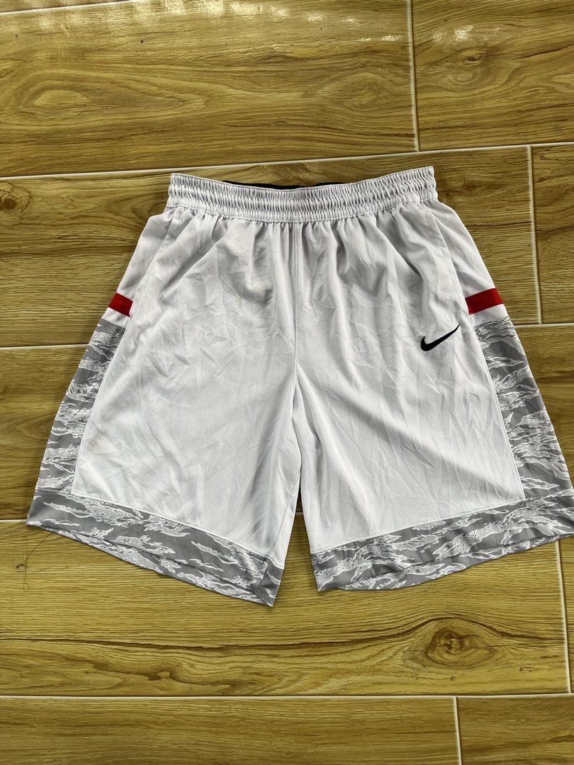 Nike gear short (Category: Shorts) located in Buenavista. Submitted by jamesthrift0001 (Listing ID 1466222726, Image 1). Description: .