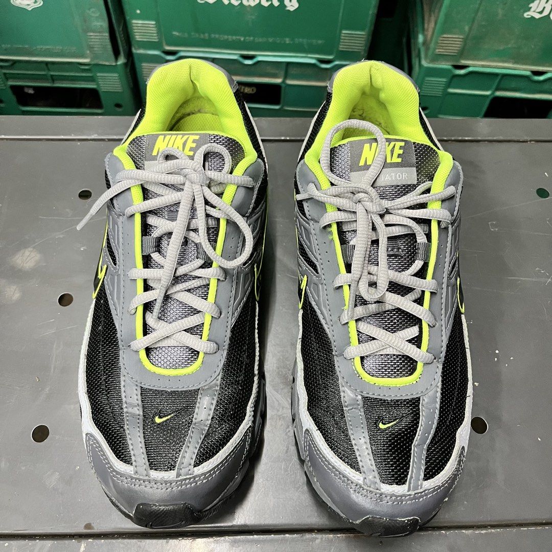Nike Initiator (Category: Sneakers) located in Valencia. Submitted by yaku_lux (Listing ID 1466282157, Image 1). Description: Nike initiator in grey, black, and volt. Features a chunky midsole, durable mesh and synthetic leather upper, and solid rubber grip. Excellent Condition See pics for full details. .