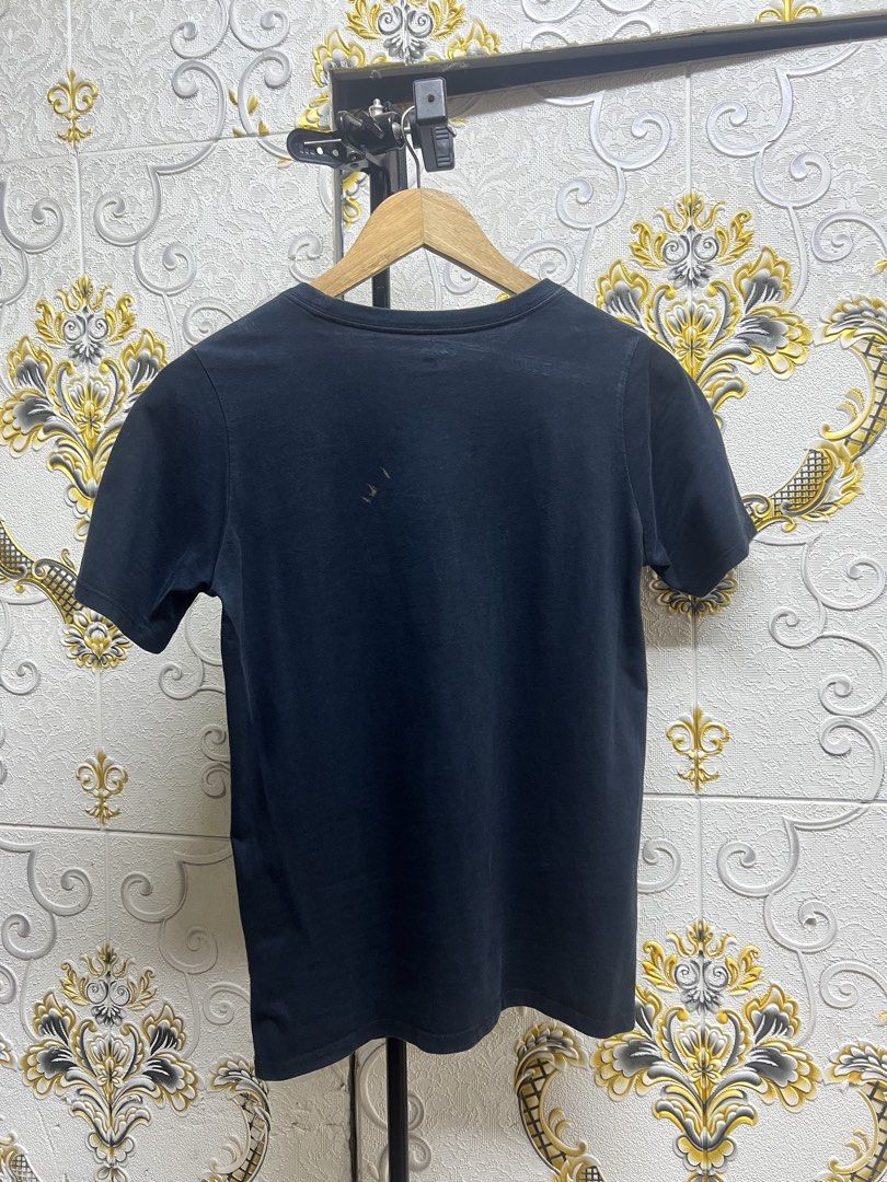 Nike Just Do It Black T-Shirt (Category: Tshirts & Polo Shirts ) located in Manila. Submitted by irenekaren57943 (Listing ID 1466209979, Image 2). Description: 𒊹︎𝐍𝐢𝐤𝐞 𝐒𝐡𝐢𝐫𝐭 ➤ 𝐒𝐦𝐚𝐥𝐥 - 𝐌𝐞𝐝𝐢𝐮𝐦 ➤ 𝟗.𝟓 | 𝐄𝐱𝐜𝐞𝐥𝐥𝐞𝐧𝐭 ➤ 𝐈𝐬𝐬𝐮𝐞: 𝐌𝐢𝐧𝐢𝐦𝐚𝐥 𝐁𝐥𝐞𝐚𝐜𝐡 𝐒𝐭𝐚𝐢𝐧 𝐬𝐚 𝐛𝐚𝐜𝐤𝐡𝐢𝐭! .