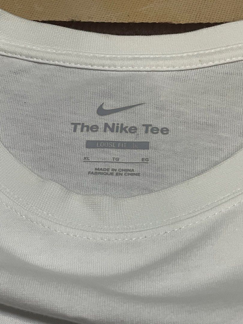 NIKE LONGSLEEVE (Category: Sleep and Loungewear) located in Batangas. Submitted by streetheadph (Listing ID 1466298283, Image 3). Description: NIKE LONGSLEEVE LONGSLEEVE SIZE ON TAG : XL DIMES: W 24 / L 27 CONDITION: VERY VERY GOOD COLOR: WHITE COLORRATE: 9/ 10 ISSUE: NEED WASH PRICE: 500 + SHIFFING FEES NEED WASH THIS ITEM IS UKAY PLEASE MANAGE YOUR EXPECTATION ALWAYS READ THE DETAILS.