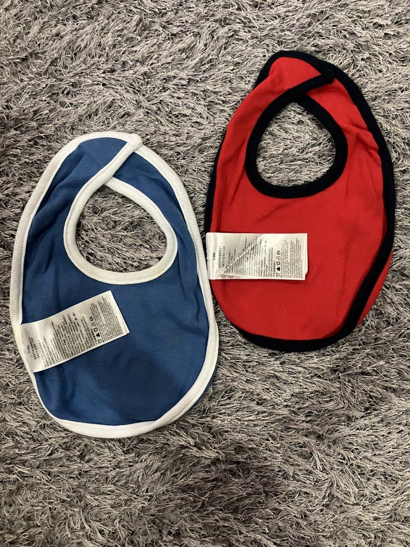 Nike newborn bib (Category: Babies & Kids Fashion) located in Pulilan. Submitted by aneth11983 (Listing ID 1466295897, Image 2). Description: ✔️ newborn bib | 0-6m Prowned, from🇺🇸 not thrifted ₱285 both +sf/df Gcash/JnT Payment first basis to accept ur offer 📍Pulilan, Bulacan.