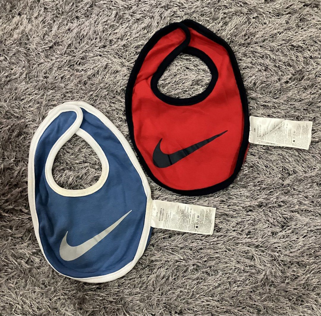 Nike newborn bib (Category: Babies & Kids Fashion) located in Pulilan. Submitted by aneth11983 (Listing ID 1466295897, Image 1). Description: ✔️ newborn bib | 0-6m Prowned, from🇺🇸 not thrifted ₱285 both +sf/df Gcash/JnT Payment first basis to accept ur offer 📍Pulilan, Bulacan.