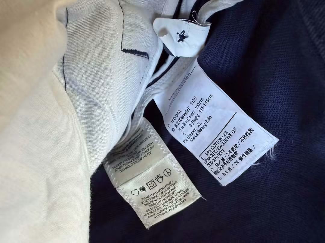 Nike SB Harrington Jacket (Category: Coats, Jackets and Outerwear) located in Dagupan City. Submitted by johnny.flips (Listing ID 1466251507, Image 3). Description: 25W 27L excellent condition 9.3 or better /10 color rate.