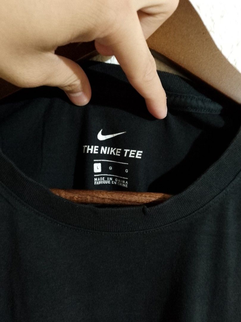 NIKE SHIRT (Category: Tshirts & Polo Shirts ) located in Tabaco. Submitted by zerothreethrift (Listing ID 1466298280, Image 2). Description: NIKE SHIRT SIZE LARGE EXCELLENT PM IF INTERESTED ALBAY LOCATION.