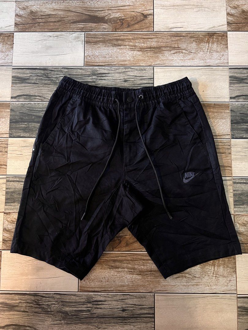 Nike short (Category: Shorts) located in Silay City. Submitted by jeffreyxsummer (Listing ID 1466251336, Image 1). Description: See photo for more details.