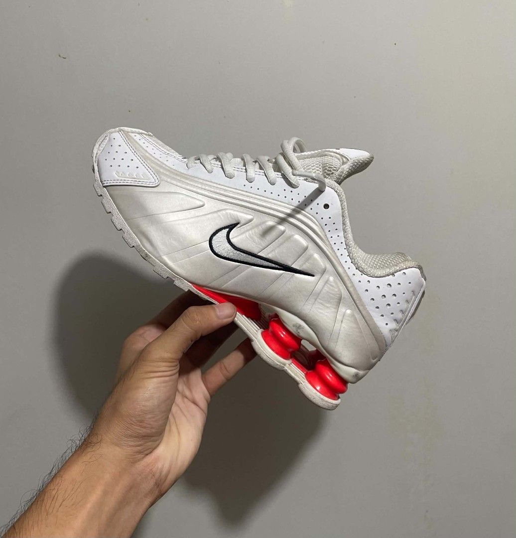 Nike Shox R4 " White / Phantom / Picante Red " (Category: Sneakers) located in Bacolod City. Submitted by abkicks_apparel (Listing ID 1466311348, Image 2). Description: Size 6 Us Womens 23 Cm Authentic Original Excellent Condition No Hidden Issues Pm if Interested .