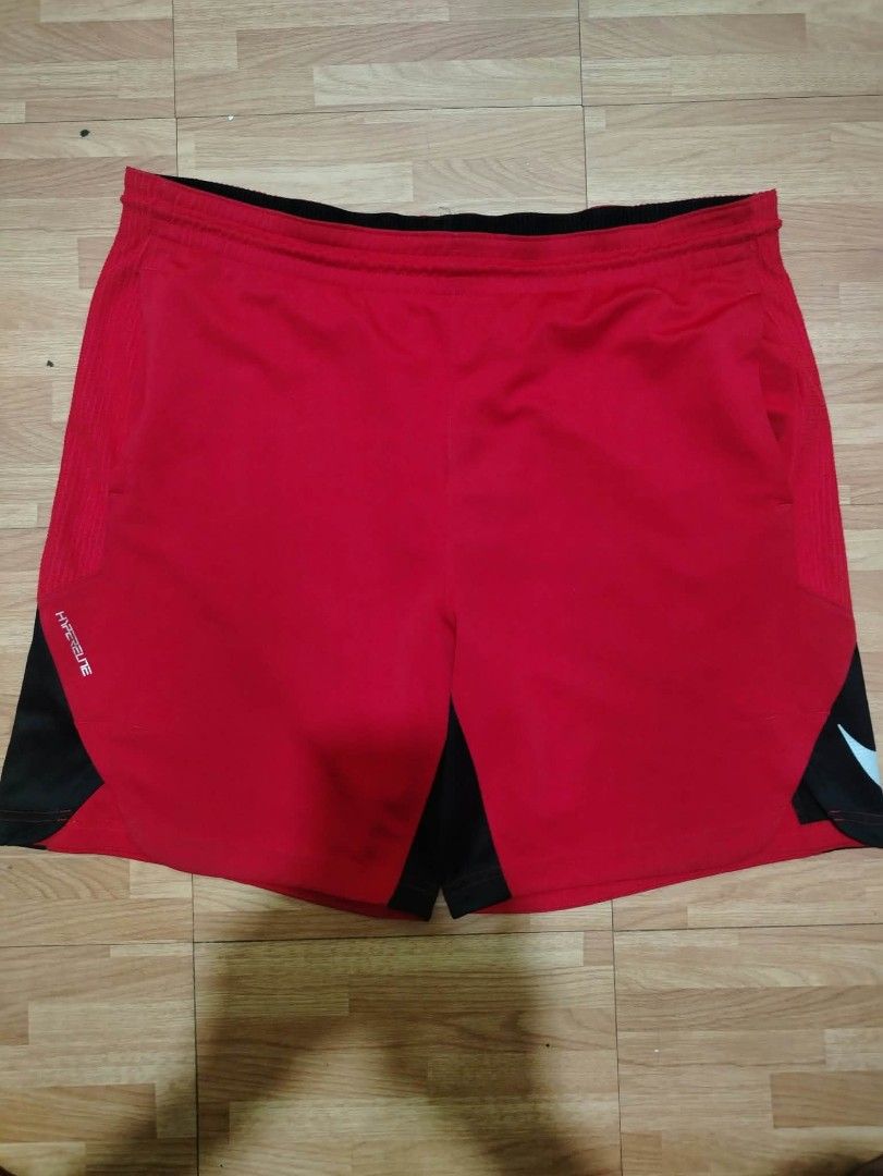 Nike side swoosh short (Category: Shorts) located in Lal-Lo. Submitted by keenlion_7de5f3 (Listing ID 1466329831, Image 1). Description: - Dimes:36w by 20.5L - Size:Xxl on tag - issue:none - plus SF -payment first before ship -Negotiable naman po.