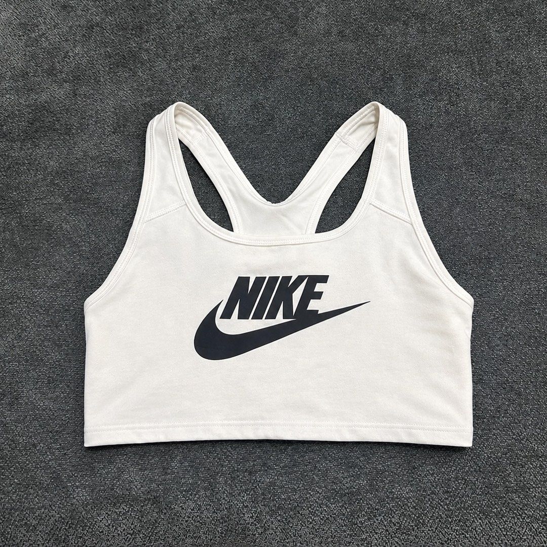 Nike Sports Bra (Category: Activewear) located in Taguig. Submitted by intransitforyou (Listing ID 1466318536, Image 1). Description: .