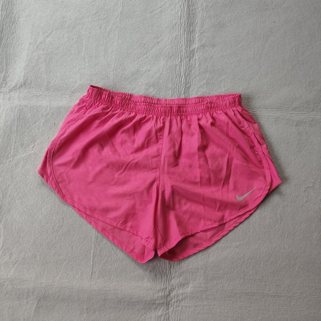 Nike Tempo Running Short (Category: Activewear) located in Balamban. Submitted by winston.jude (Listing ID 1466250004, Image 1). Description: medium on tag waist:29-32 length:12 like new condition no issues 400+sf🤝.