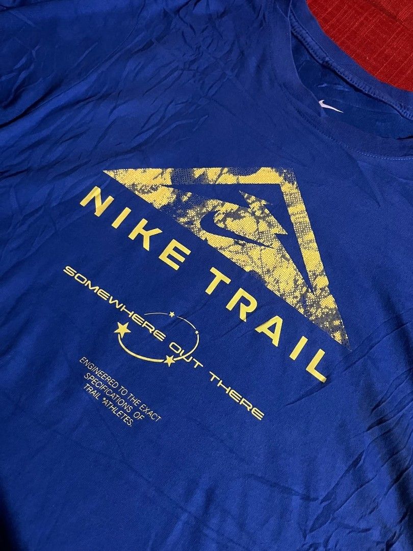 NIKE TRAIL TEE (Category: Tshirts & Polo Shirts ) located in Hinigaran. Submitted by err0n (Listing ID 1466291273, Image 2). Description: NIKE TRAIL T-Shirt •SIZE: LARGE LENGTH 29 x WIDTH 20 •CONDITION: EXCELLENT •NO ISSUE / NO FLAWS.