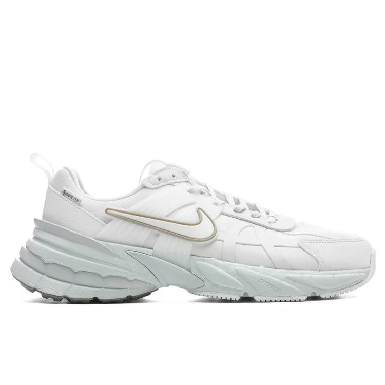 Nike V2K Run Gore-Tex White Metallic Silver (Category: Sneakers) located in Pasig City. Submitted by shemspreloved (Listing ID 1466220343, Image 1). Description: WORN ONCE ONLY — practically new! ✨ Nike V2K Run GORE-TEX | Bought in Canada 🇨🇦 RFS: Too big for me Selling my Nike V2K Run GORE-TEX because I got the wrong size. Literally worn only once and still in excellent condition. ✓ 100% authentic Nike ✓ Bought in Canada 🇨🇦 ✓ Worn once only ✓