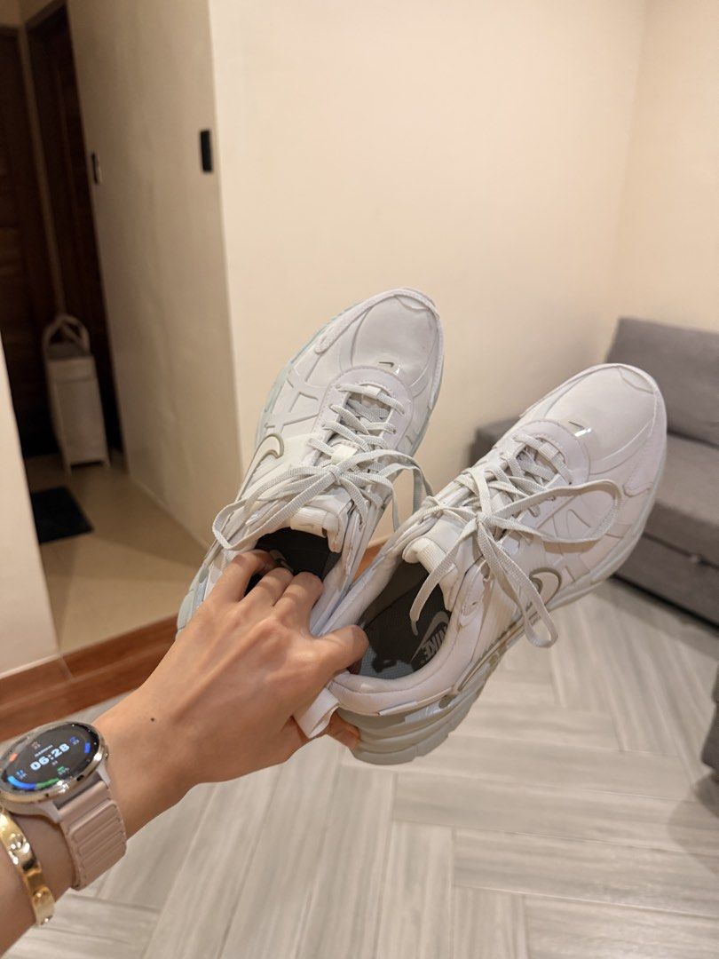 Nike V2K Run Gore-Tex White Metallic Silver (Category: Sneakers) located in Pasig City. Submitted by shemspreloved (Listing ID 1466220343, Image 2). Description: WORN ONCE ONLY — practically new! ✨ Nike V2K Run GORE-TEX | Bought in Canada 🇨🇦 RFS: Too big for me Selling my Nike V2K Run GORE-TEX because I got the wrong size. Literally worn only once and still in excellent condition. ✓ 100% authentic Nike ✓ Bought in Canada 🇨🇦 ✓ Worn once only ✓