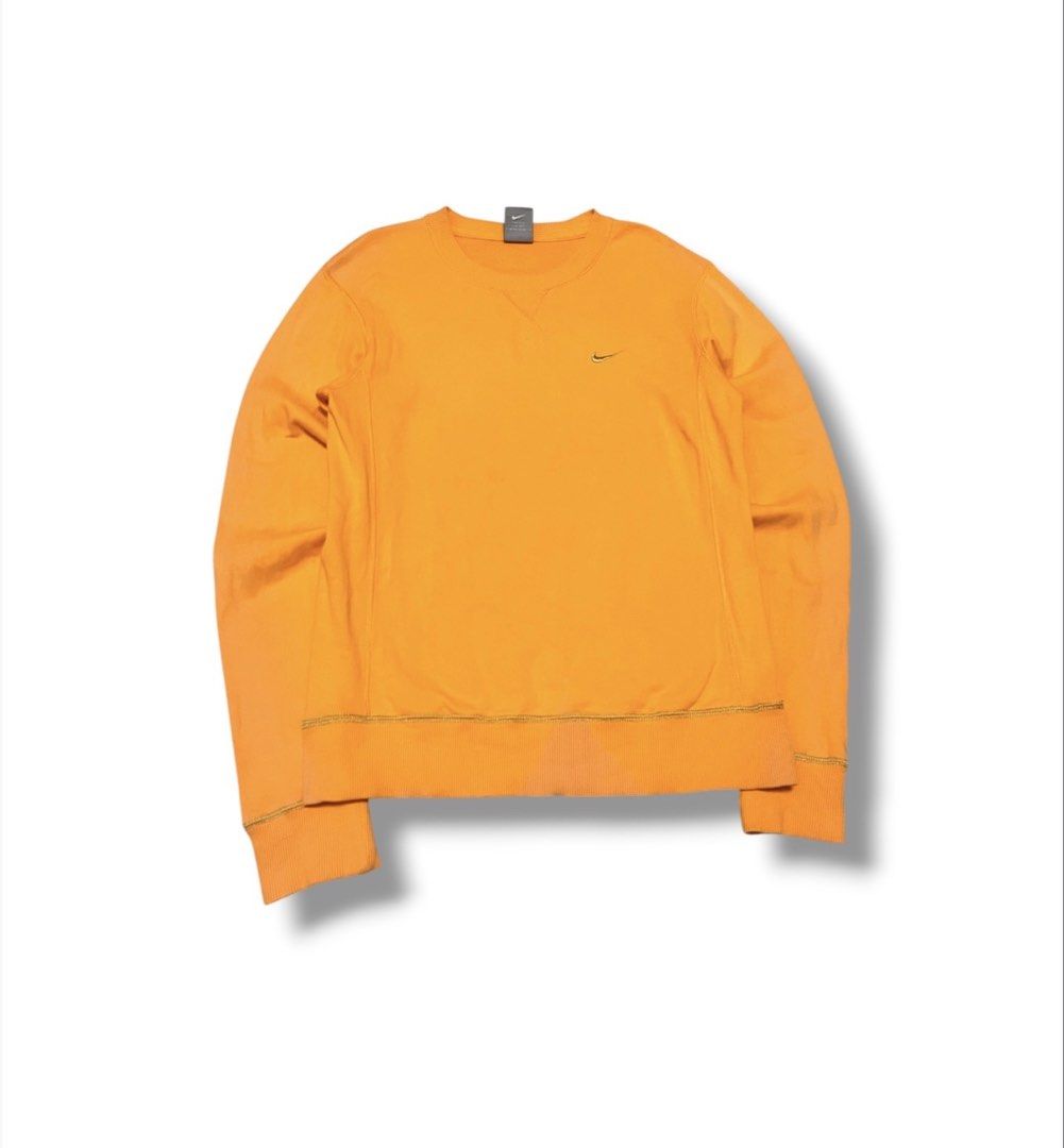 Nike Vintage y2k Embroid Jacket (Category: Coats, Jackets and Outerwear) located in Bulacan. Submitted by sanjisthrift (Listing ID 1466309248, Image 1). Description: Size Medium Women’s Width 17.5 Length 24.5 Very Good Condition 9/10 Minor stains.