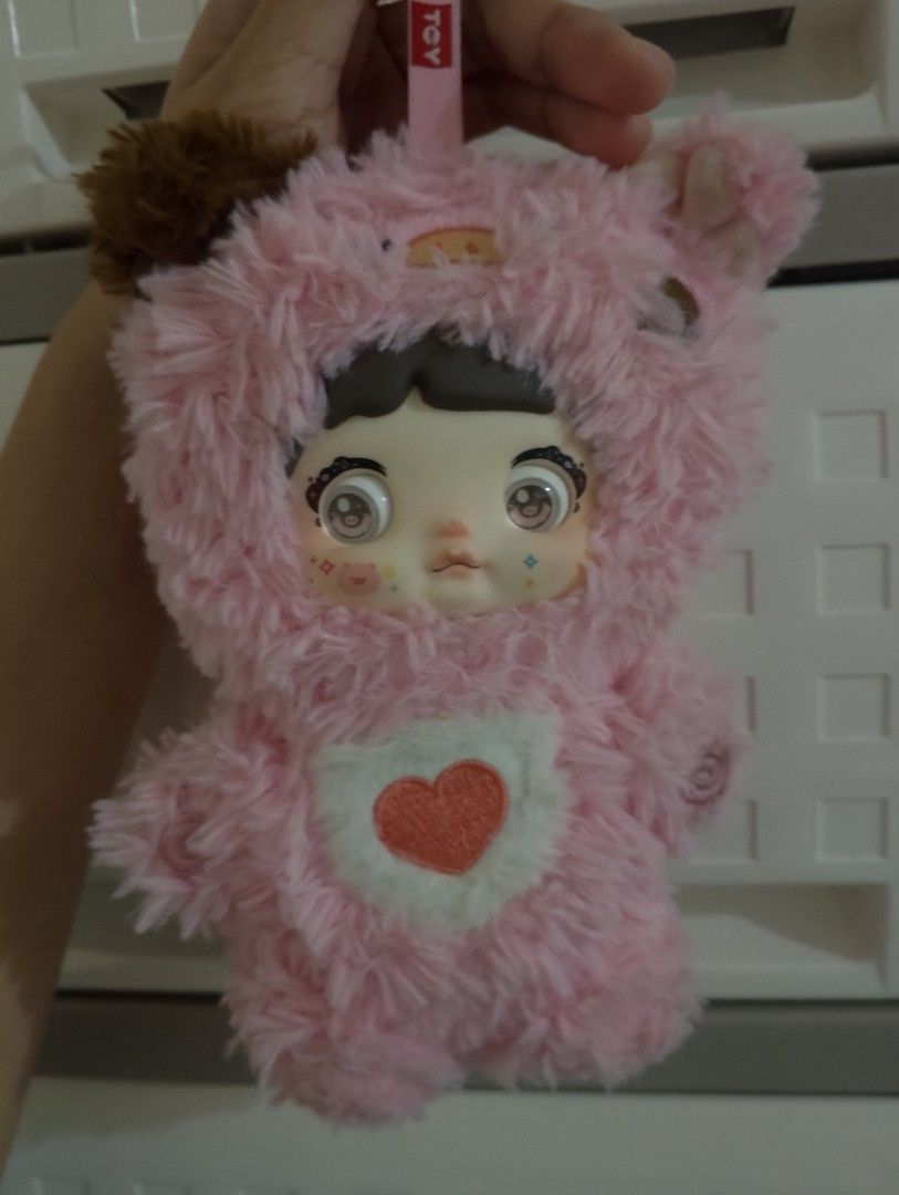 Nommi Loveliness Never Ends Series (Category: Designer & Blind Box Toys) located in Manila. Submitted by julsziee_19 (Listing ID 1466225086, Image 3). Description: NO BOX INCLUDED.