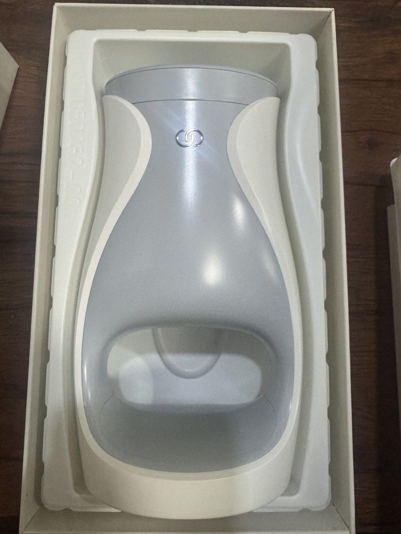 NuSkin AgeLoc Me Device only (Category: Beauty & Health Services) located in Quezon City. Submitted by seekids (Listing ID 1466288402, Image 2). Description: NUSKIN/ AGELOC ME device only, battery operated, A beauty device that can blend ingredients together, custom-made, just by inserting your hand you can create a skin care that is just for you. Serum and lotions need to be purchased directly from Nu Skin..