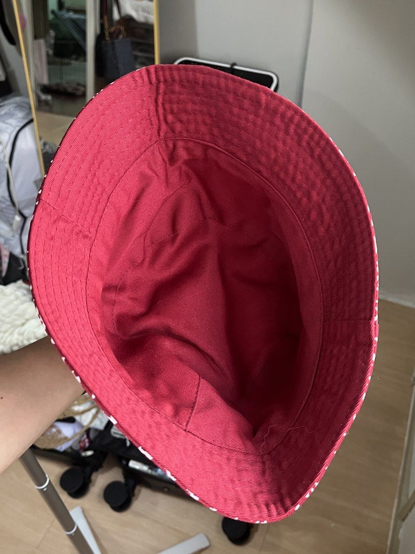 NY BUCKET HAT (Category: Activewear) located in Tayug. Submitted by thriftyshady_ (Listing ID 1466332574, Image 3). Description: .