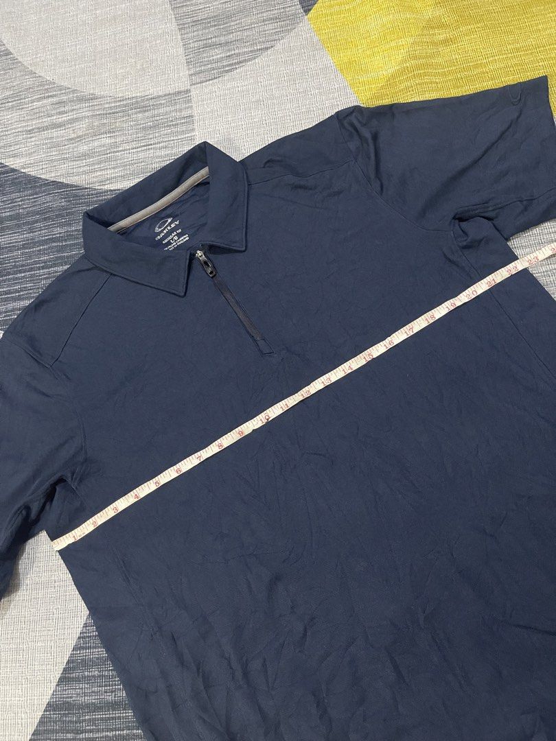 Oakley mens polo shirt drifit (Category: Tshirts & Polo Shirts ) located in Taytay. Submitted by ekselentekondisyon (Listing ID 1466285167, Image 3). Description: Oakley mens polo shirt drifit Size large on tag Good condition Not faded Color dark blue Taytay rizal location.