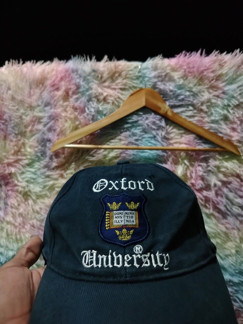 OFFICIAL OXFOR UNIVERSITY CAP (Category: Caps & Hats) located in Palo. Submitted by ubnathrifteez (Listing ID 1466265138, Image 2). Description: DIMES ; M-L CONDITION ; EXCELLENT COLOR RATE 9/10 ISSUE ;GOOD FADE.