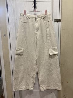 (Category: ) located in . Submitted by shopwithjuu (Listing ID 1466161848, Image 1). Description: .