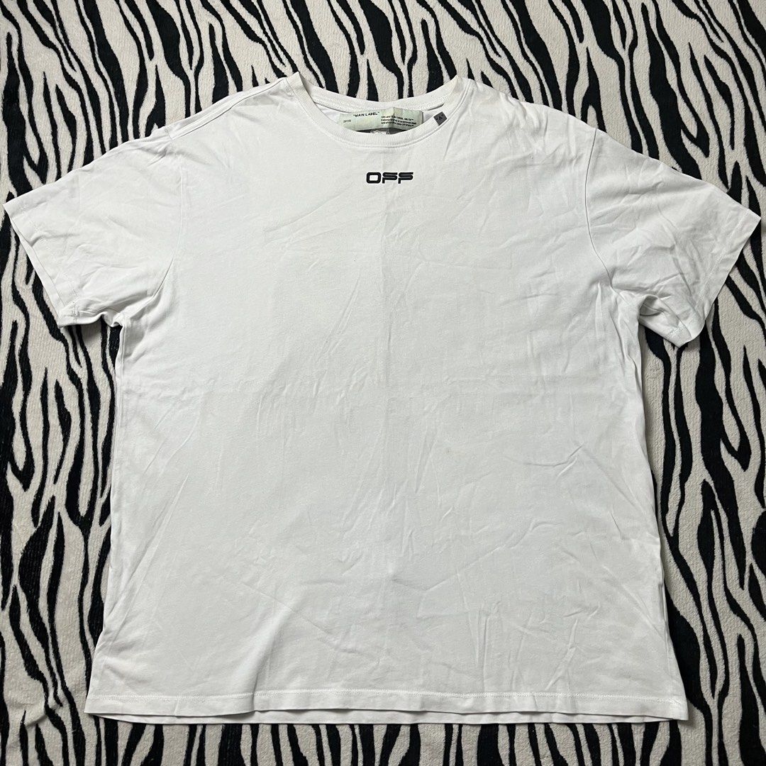 Offwhite tshirt (Category: Tshirts & Polo Shirts ) located in Manila. Submitted by royaldripmanila (Listing ID 1466286771, Image 1). Description: Sign of usage W24 L30.