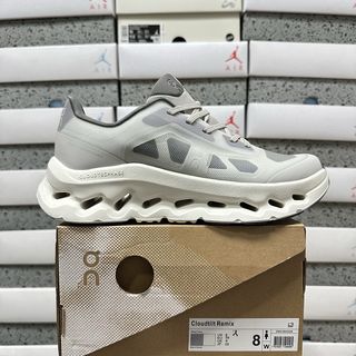 (Category: ) located in . Submitted by pickplanet_sneaker_shirt (Listing ID 1466326805, Image 1). Description: .