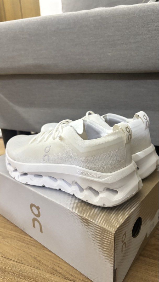 On Cloudtilt Moon White Sneakers Size 8 W (Category: Sneakers) located in Manila. Submitted by dryaocampooo (Listing ID 1466303585, Image 3). Description: - Brand/Model: On Cloudtilt - Color: Moon White - Size: Women's US 8 - Features: Super lightweight knit upper, CloudTec Phase cushioning - Condition: Like-new, zero scuffs, extremely clean outsoles - Inclusions: Original box included - RFS: Wrong size.
