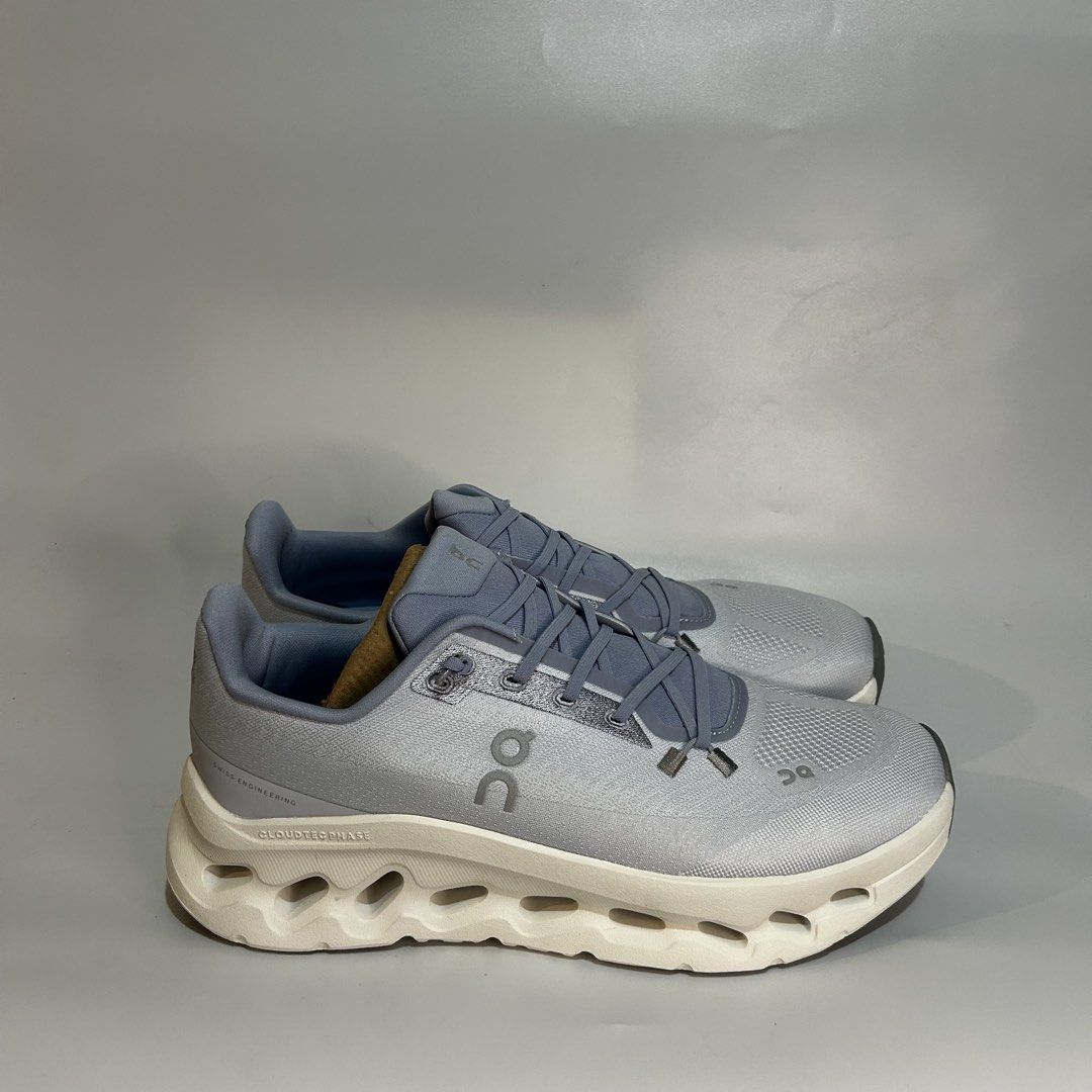 Oncloud tilt (Category: Sneakers) located in Iloilo. Submitted by shapatos_12 (Listing ID 1466321313, Image 1). Description: Size 8.5.