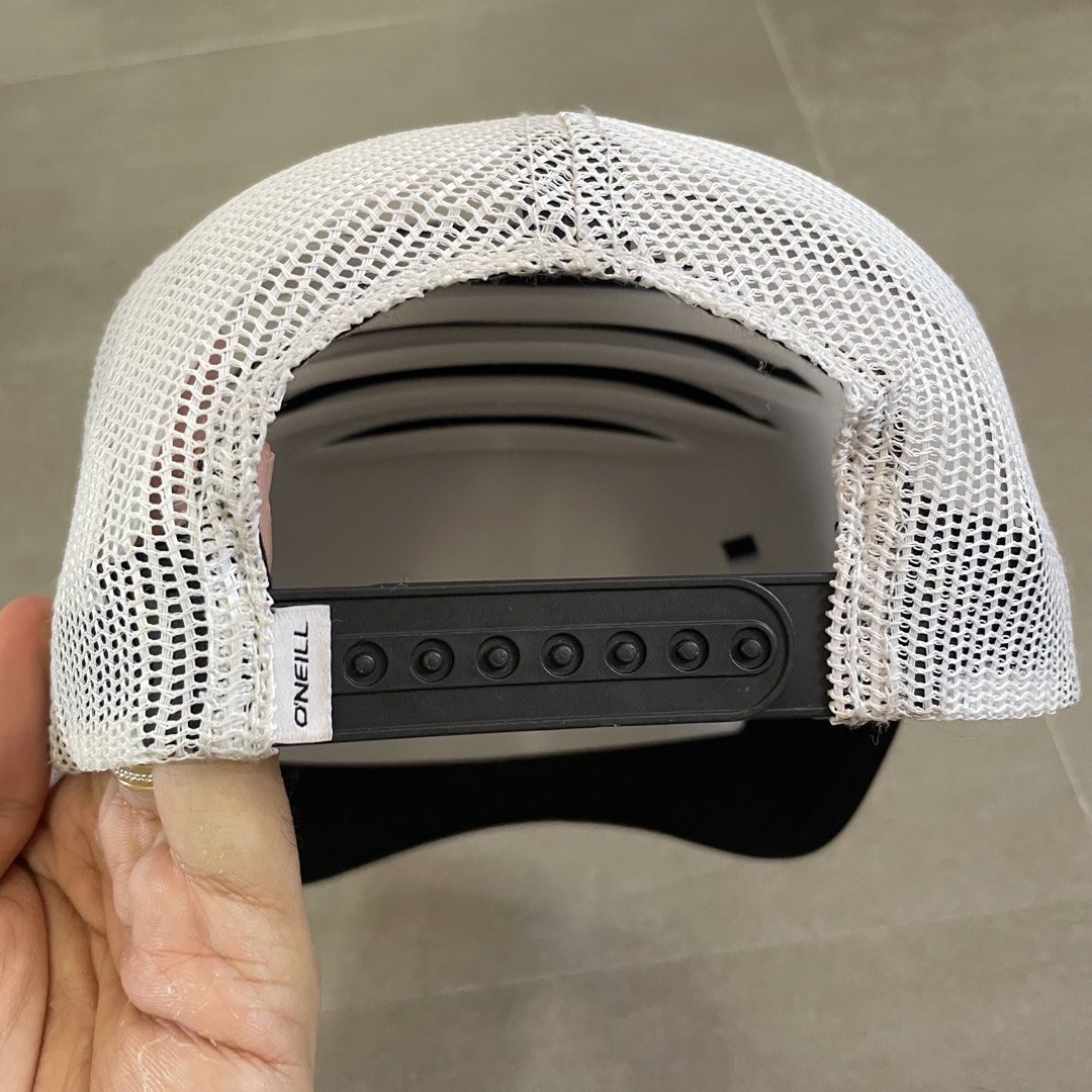 Oneill Trucker Hat (Category: Caps & Hats) located in Mabalacat. Submitted by goldengarms_ (Listing ID 1466200799, Image 2). Description: Size: One Size Condition: Excellent Color rate: 9.5/10 or better Issue: N/A Price is still negotiable for sure buyer 👍 - Payment thru GCash, Maya or Security Bank 💳 - Shipping via J&T Express 🛩️ Pm us for more details. Thank you! 📩.