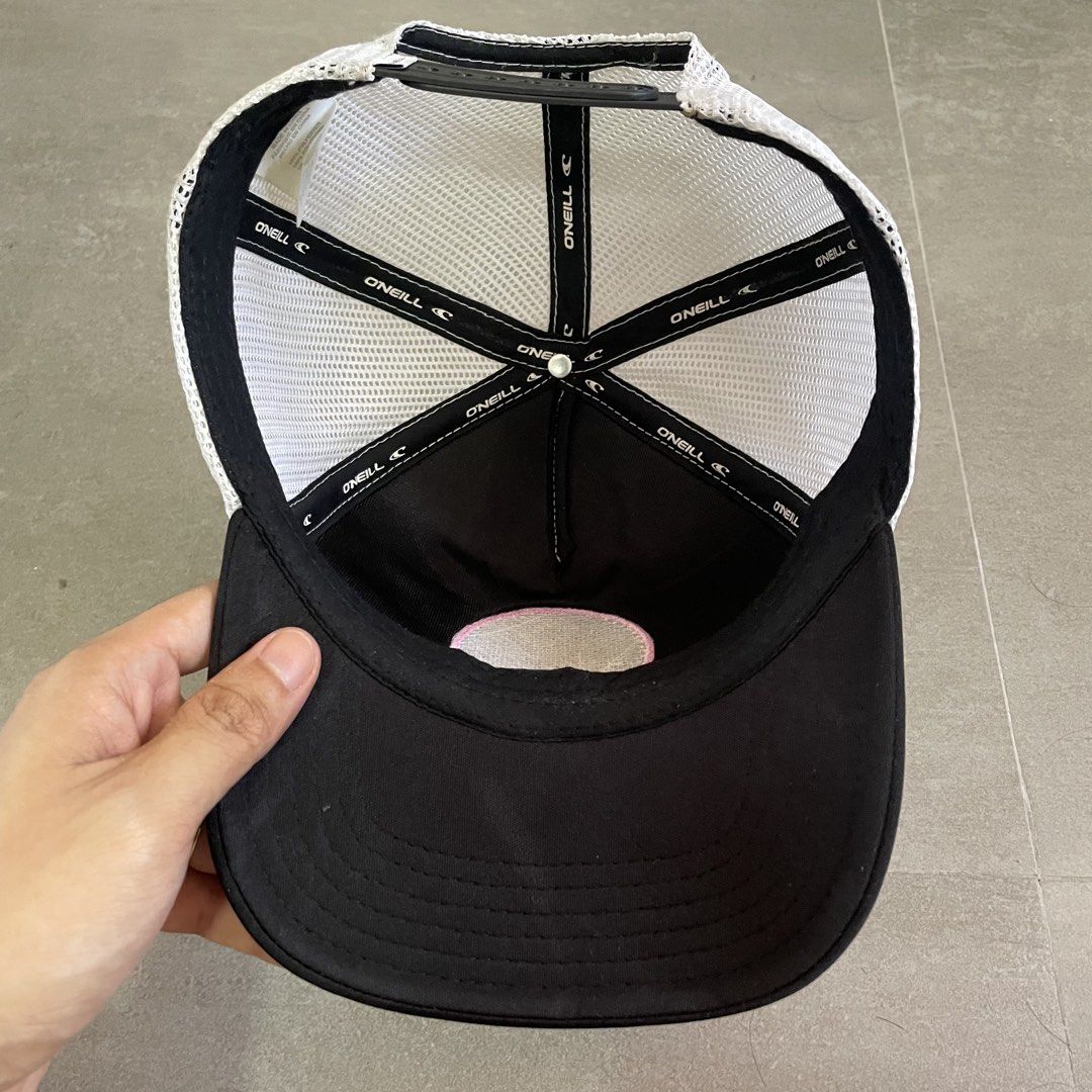 Oneill Trucker Hat (Category: Caps & Hats) located in Mabalacat. Submitted by goldengarms_ (Listing ID 1466200799, Image 3). Description: Size: One Size Condition: Excellent Color rate: 9.5/10 or better Issue: N/A Price is still negotiable for sure buyer 👍 - Payment thru GCash, Maya or Security Bank 💳 - Shipping via J&T Express 🛩️ Pm us for more details. Thank you! 📩.