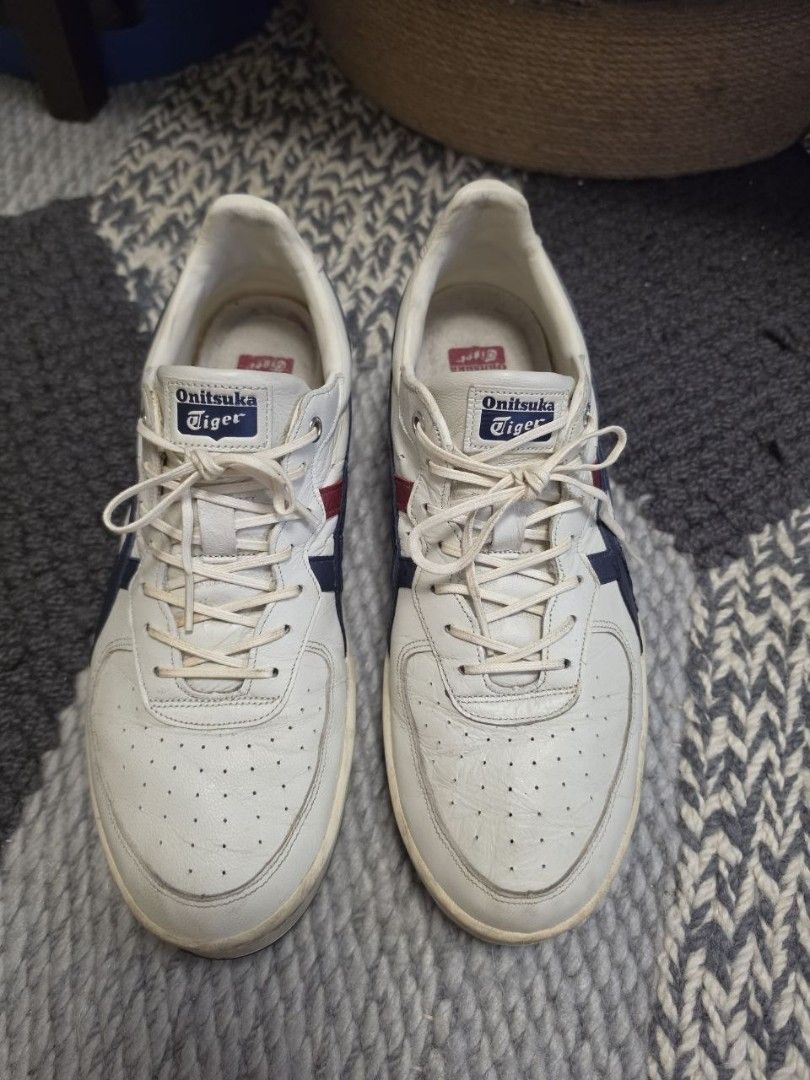 Onitsuka GSM SD US 10.5 (Category: Sneakers) located in Pasig City. Submitted by noelrb (Listing ID 1466335469, Image 2). Description: Onitsuka GSM SD US 10.5 6000 Seldom used, prefer wide shoes SRP 13,200.