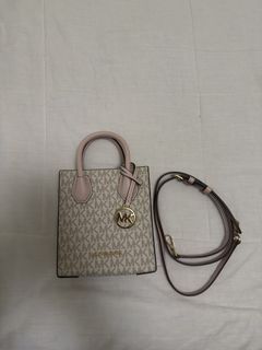 (Category: ) located in . Submitted by posh.mnl08 (Listing ID 1466329412, Image 1). Description: .