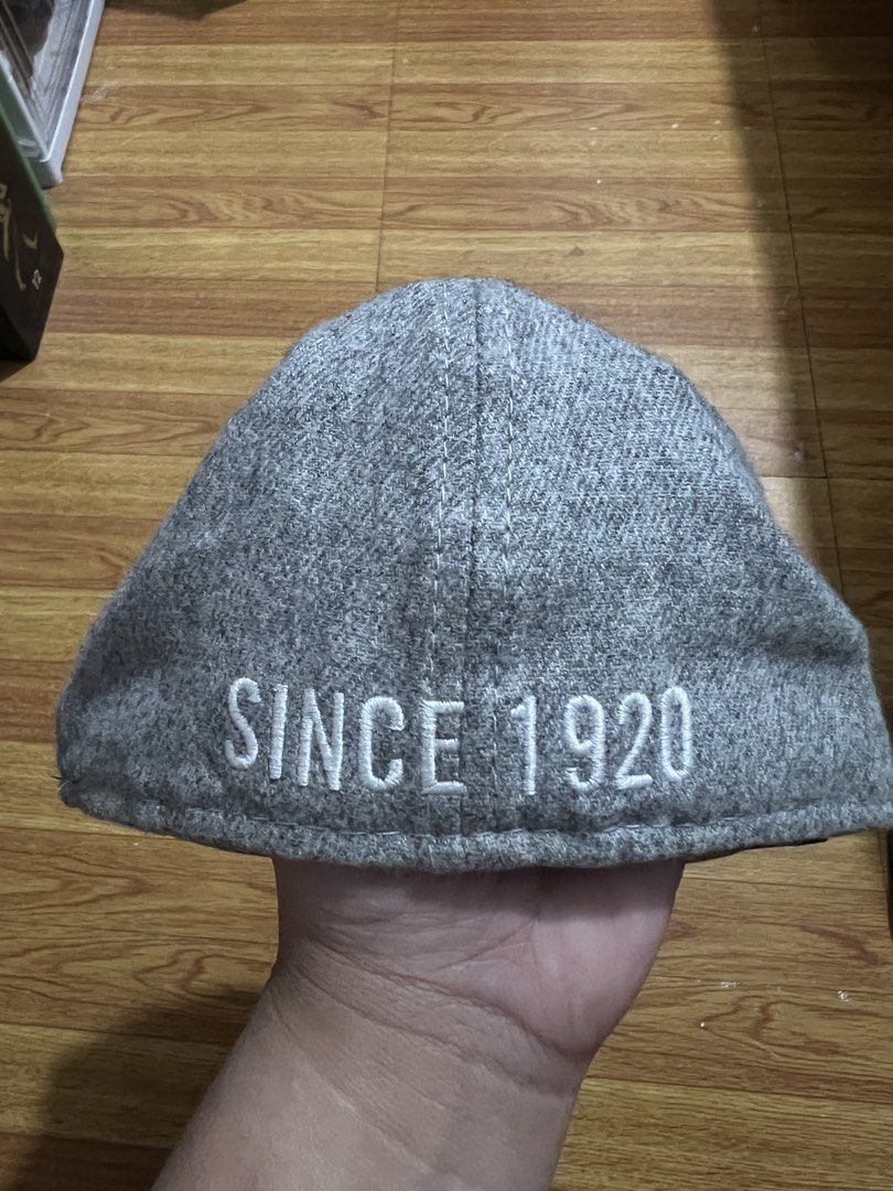 Original new era cap (Category: Caps & Hats) located in Manila. Submitted by baeshop16 (Listing ID 1466324201, Image 3). Description: Likenew.