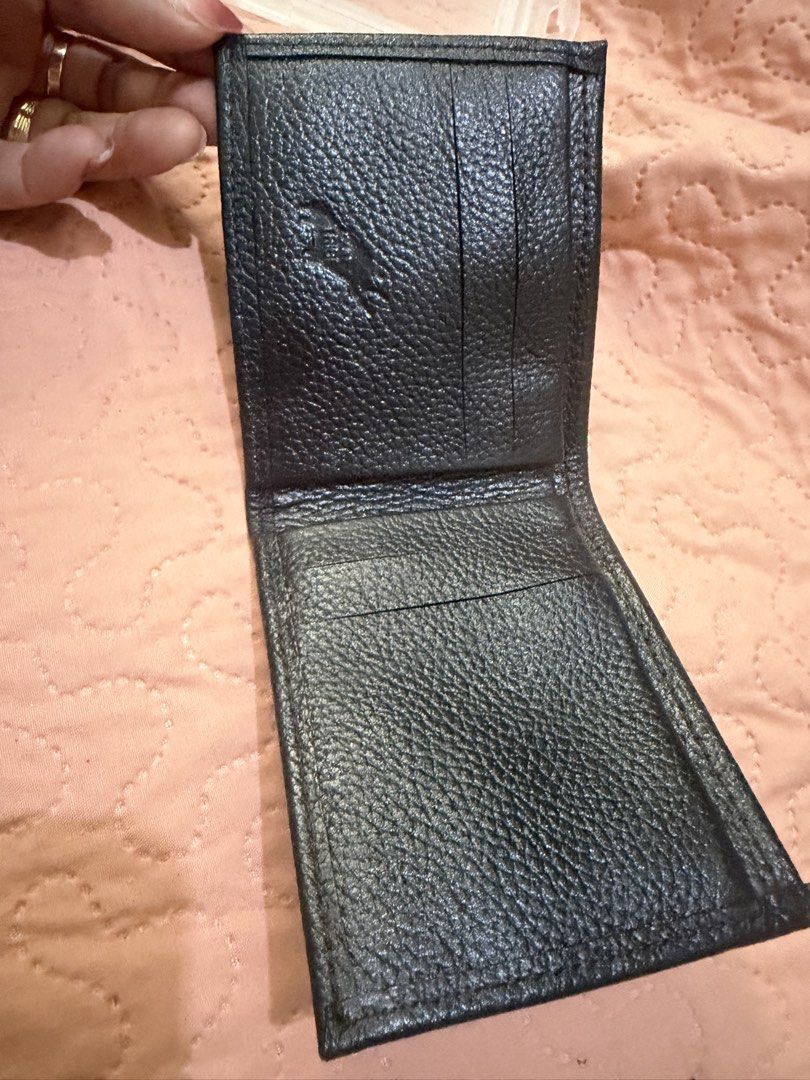 Our Tribe Wallet Unisex (Category: Wallets & Card holders) located in Makati City. Submitted by crizhazel (Listing ID 1466224897, Image 2). Description: No any issue original amd brand new.
