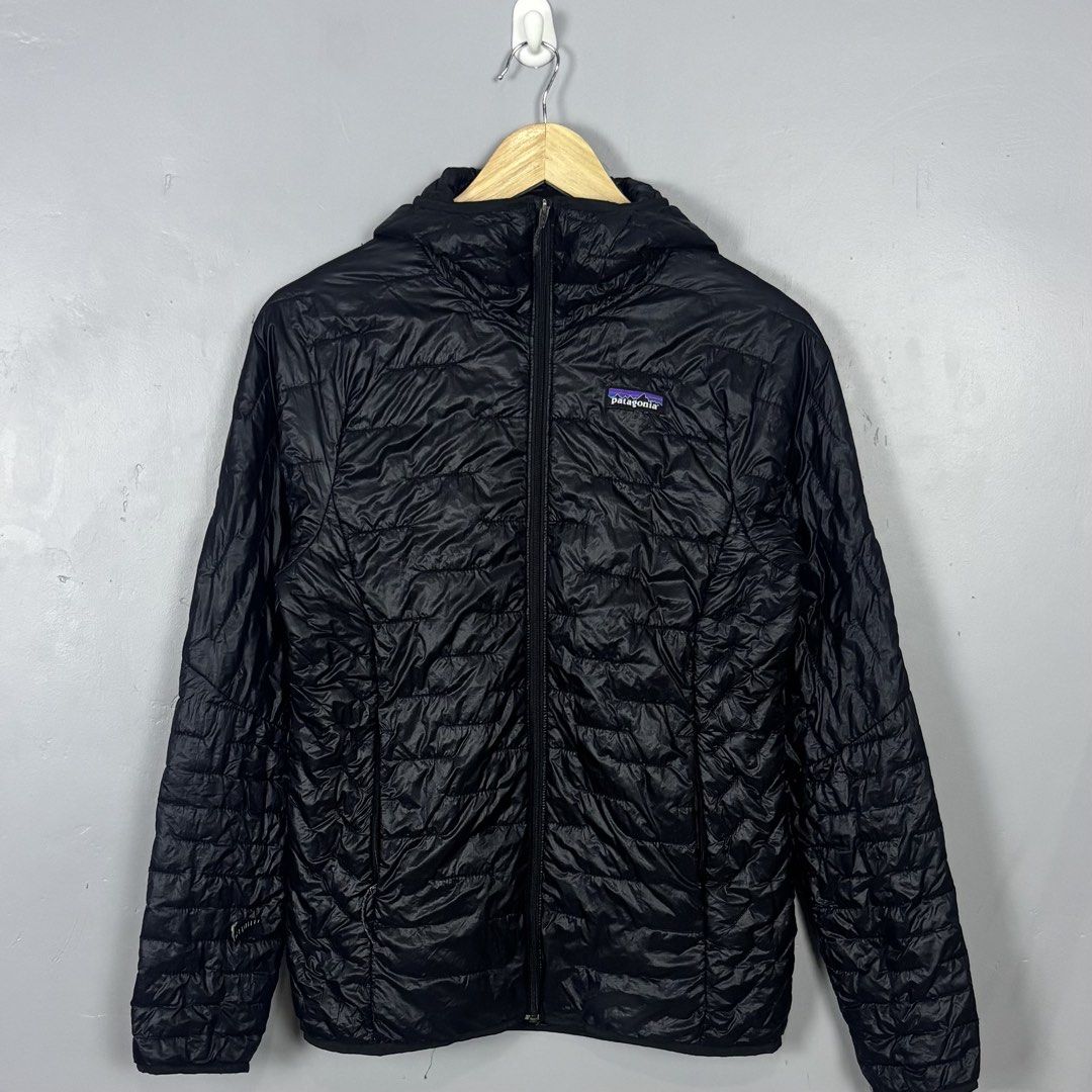 Patagonia Micro Puff Hooded Jacket Black (Category: Coats, Jackets and Outerwear) located in Mabalacat. Submitted by doughnutthrift (Listing ID 1466195129, Image 1). Description: PATAGONIA WOMENS MICRO PUFFER JACKET Excellent condition W- 18” L- 25” No issues.