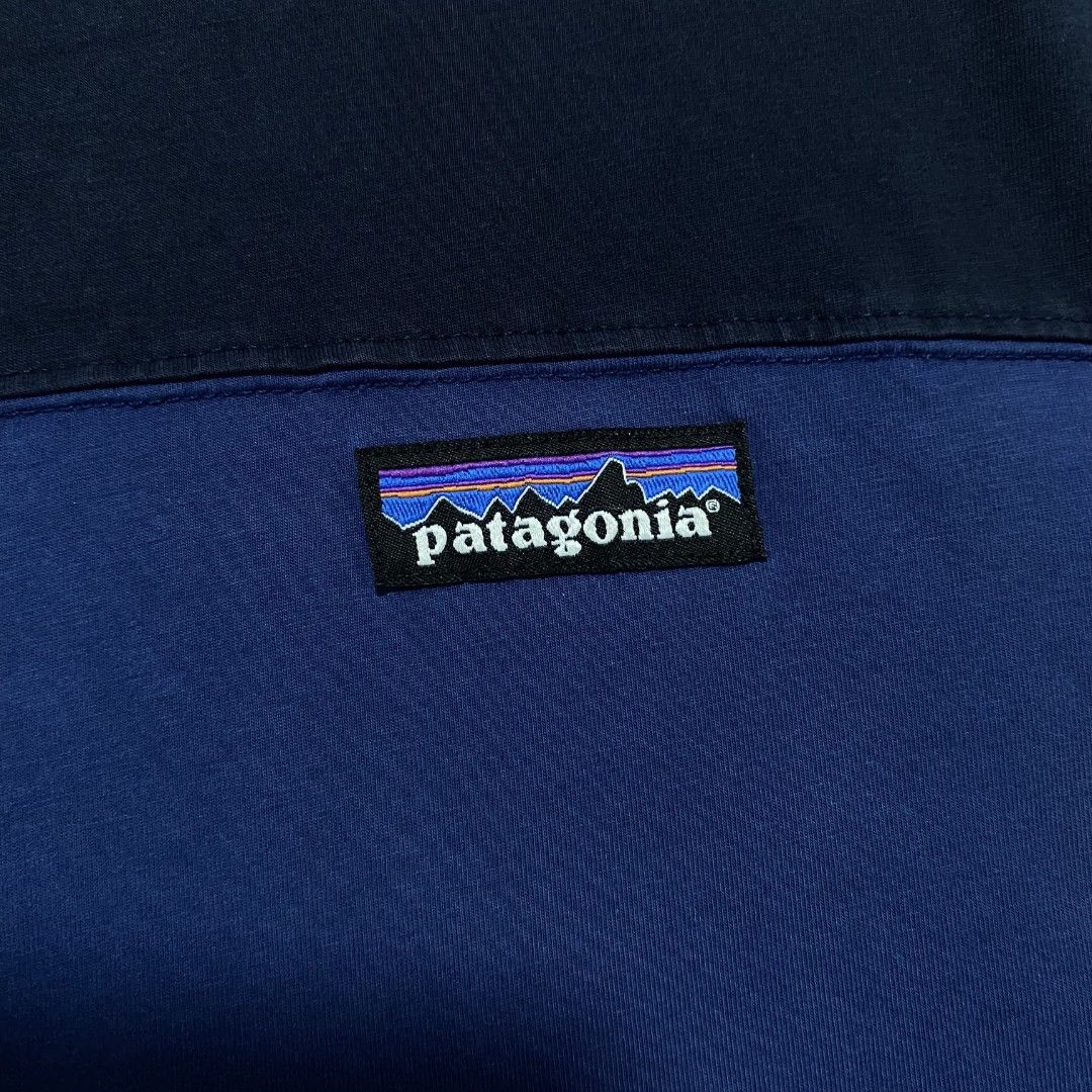 Patagonia shirt (Category: Formal Shirts) located in Bislig. Submitted by jeloy_13 (Listing ID 1466209015, Image 3). Description: Dimes 21x27 Medium Good condition Color rate 9.4/10 no issue.