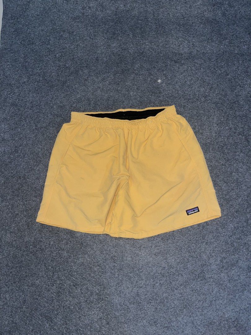 Patagonia short (Category: Shorts) located in Lapu Lapu. Submitted by jhonrener41426 (Listing ID 1466287580, Image 2). Description: Medium Size 28 to 34 Length-15 Leg opening-14 Above the knee Excellent condition Color rate 9,5/10 Authentic Issue none .