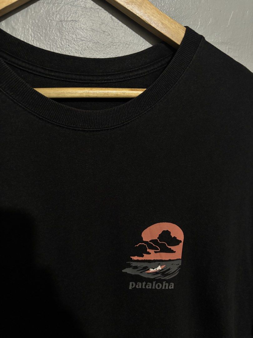 Patagonia T-shirt (Category: Tshirts & Polo Shirts ) located in Bacolor. Submitted by dandaofficial25 (Listing ID 1466179042, Image 2). Description: 29L 22W.